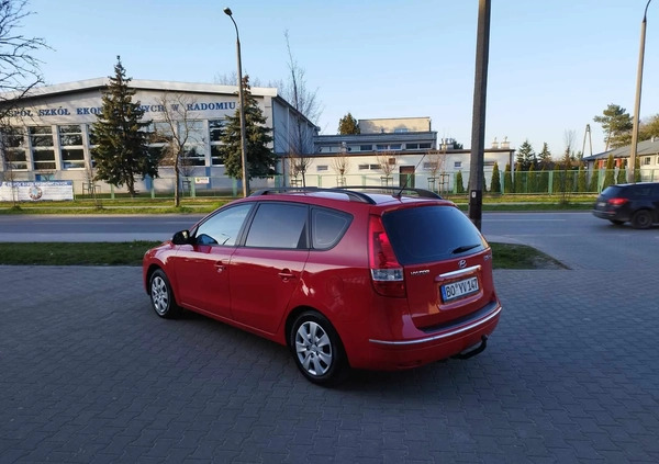 Hyundai I30 cena 15999 przebieg: 199900, rok produkcji 2008 z Radom małe 277